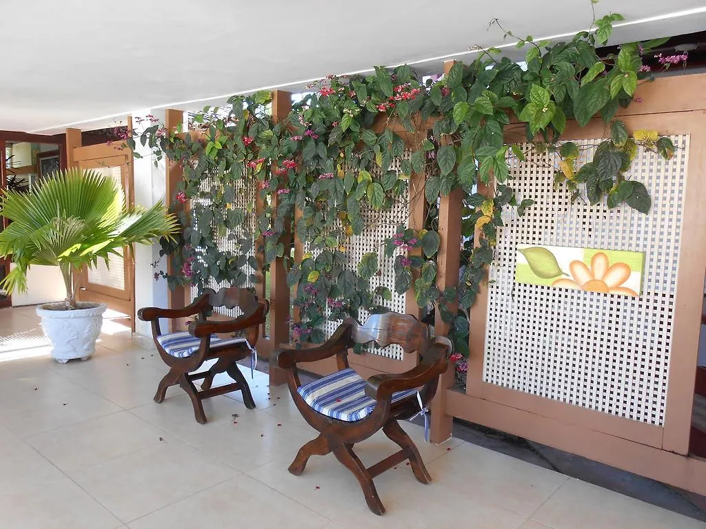 ***  Happy Hotel Girassol Porto Seguro Brasilien